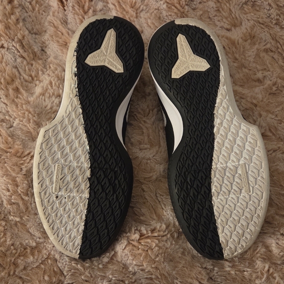 Nike - Picture 8 of 8